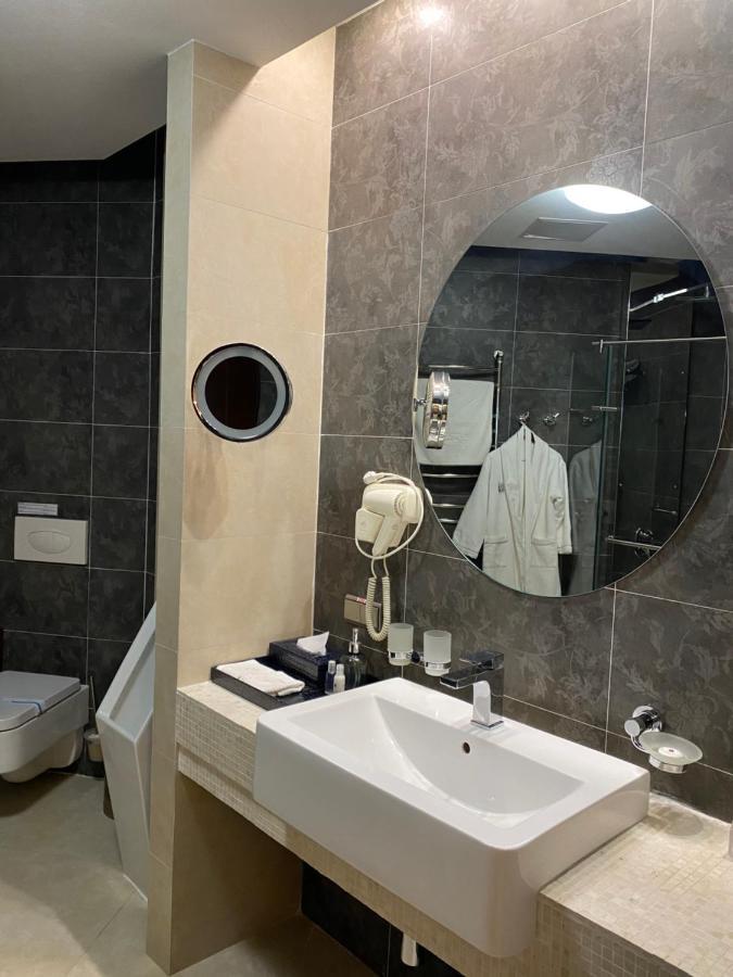 Hotel Feride Vinnycja Exteriér fotografie