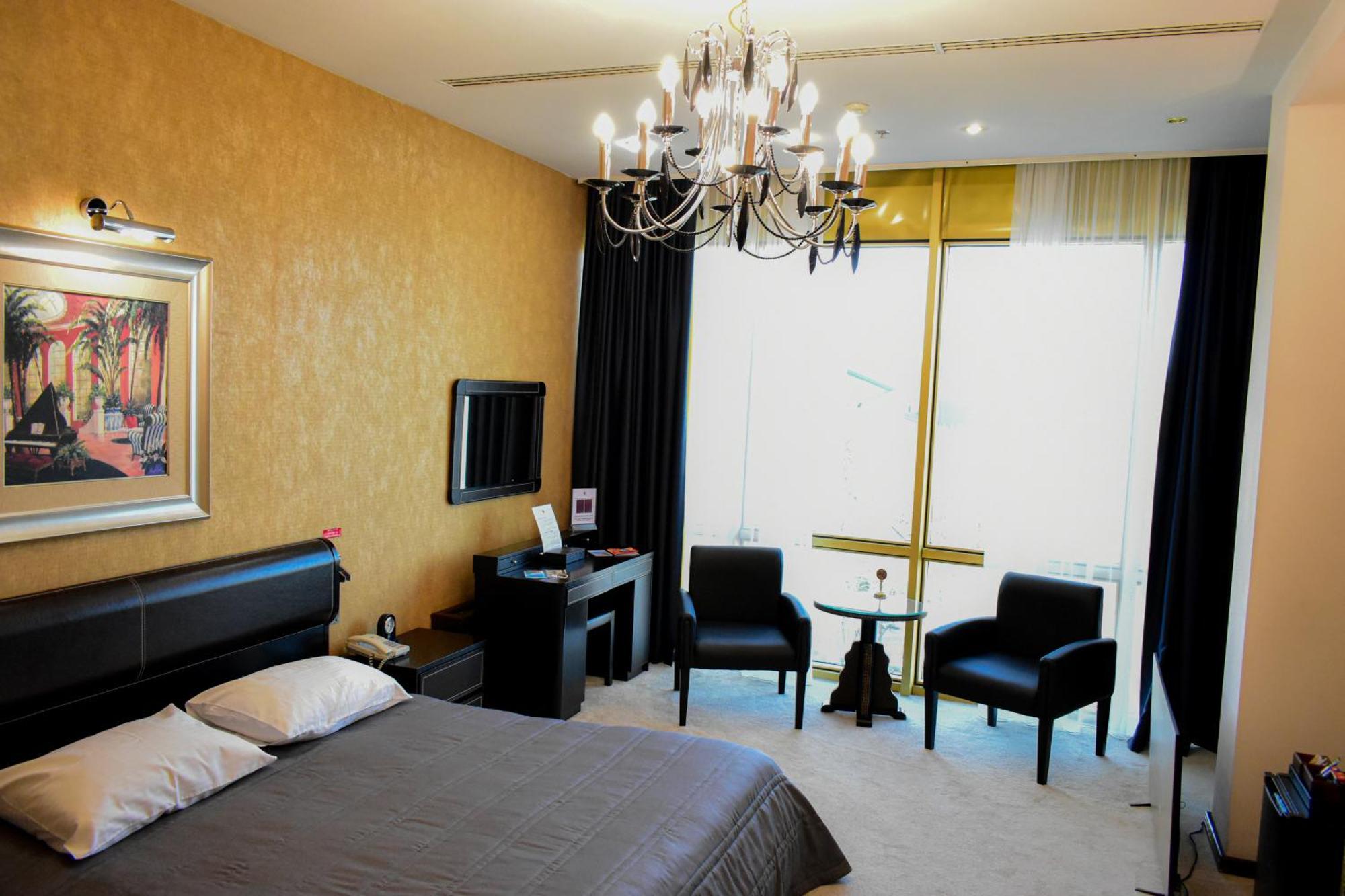 Hotel Feride Vinnycja Exteriér fotografie