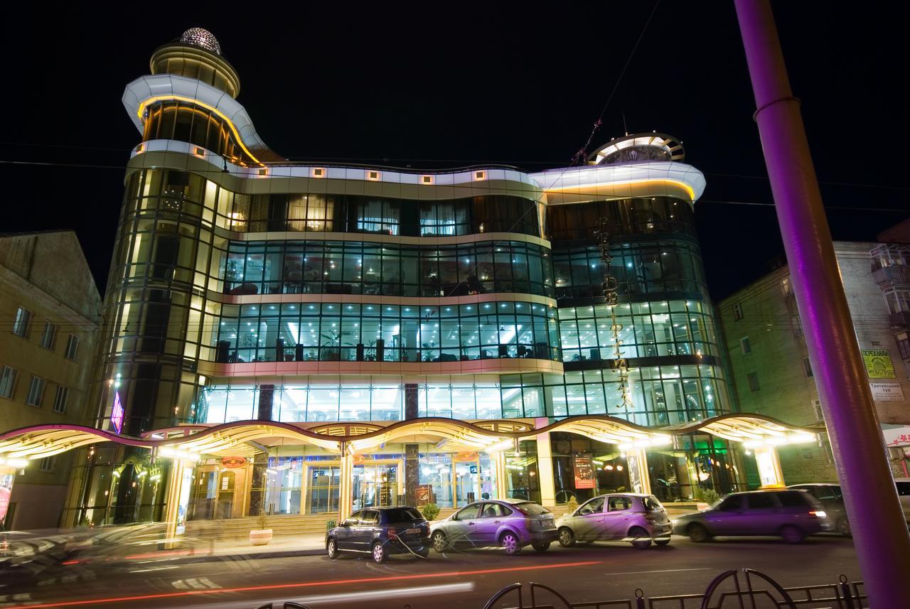 Hotel Feride Vinnycja Exteriér fotografie